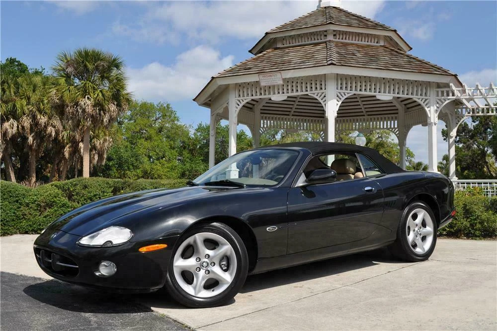 2001 Jaguar X100 XK8 - Image 2 of 5