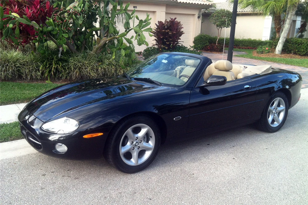 2001 Jaguar X100 XK8 - Image 2 of 5