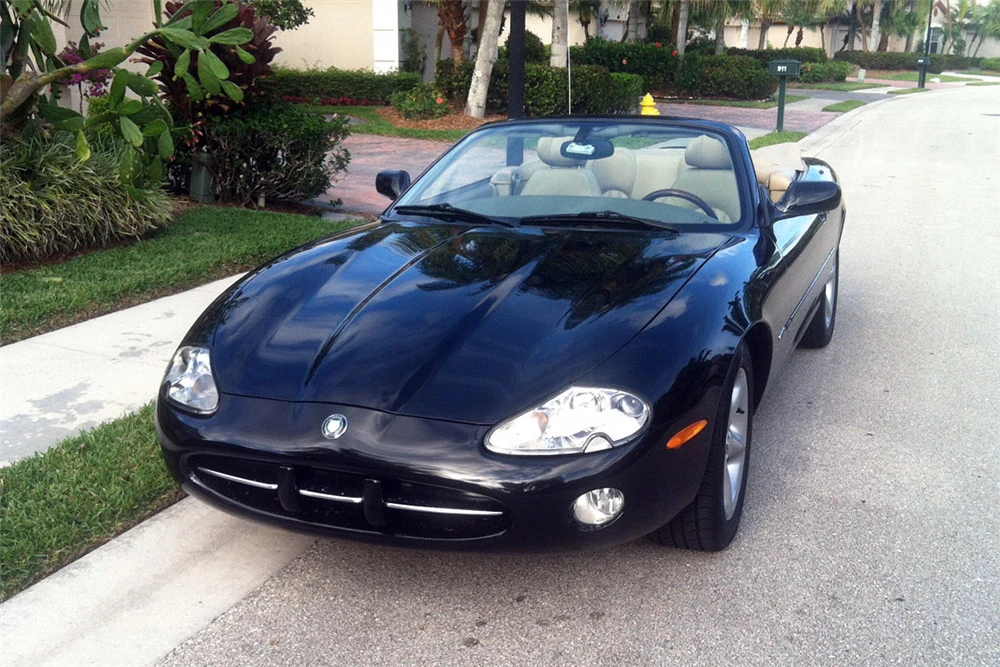 2001 Jaguar X100 XK8 - Image 5 of 5
