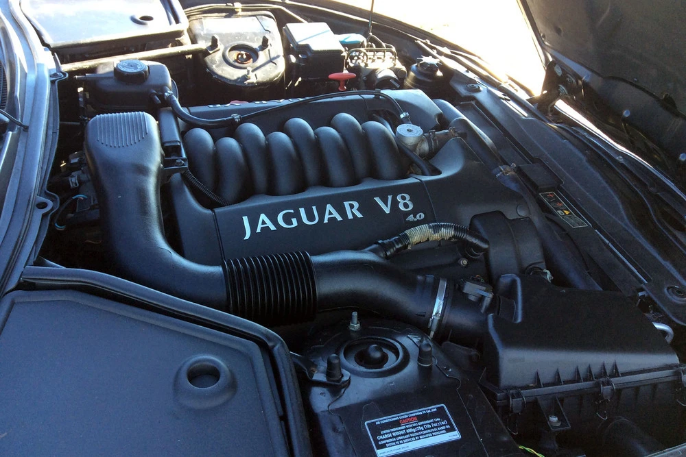 2001 Jaguar X100 XK8 - Image 3 of 5