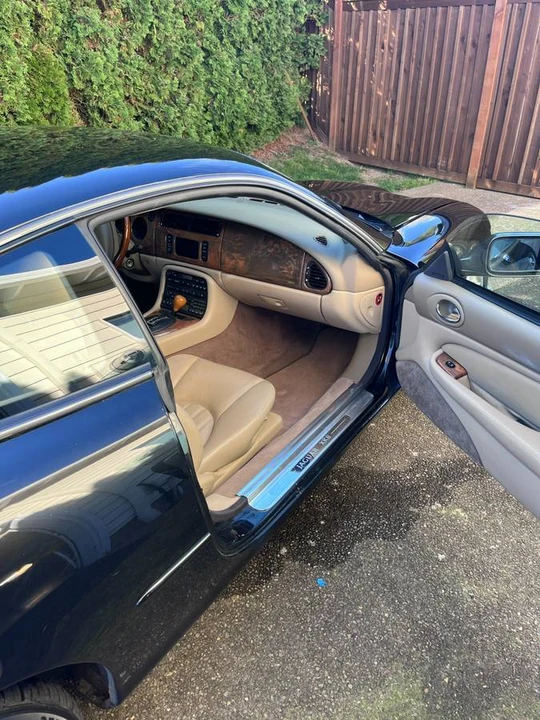 2001 Jaguar X100 XK8 - Image 2 of 23
