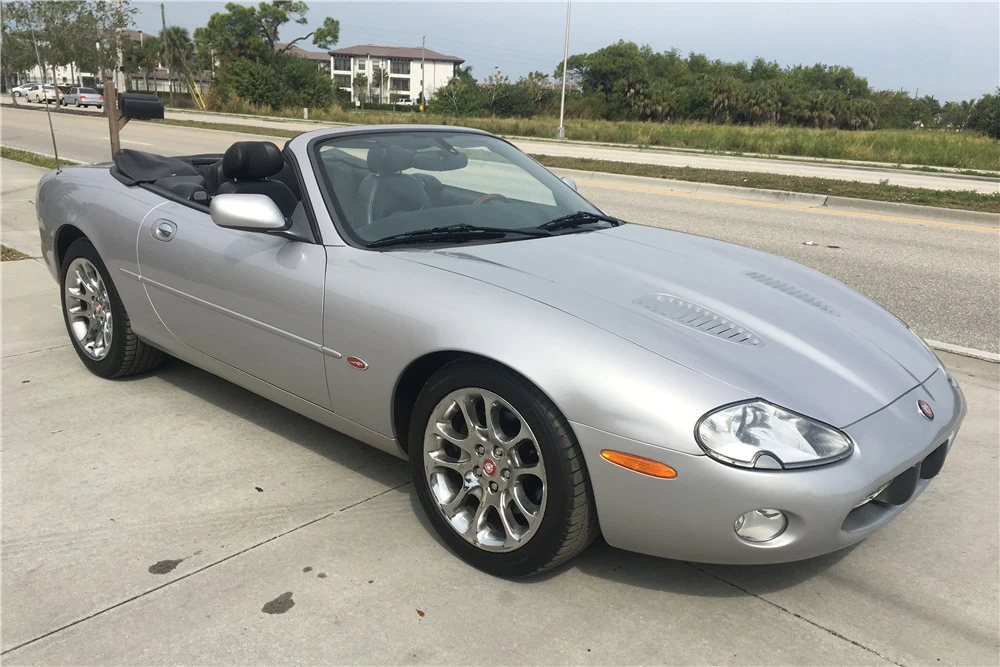 2001 Jaguar X100 XKR - Image 2 of 6