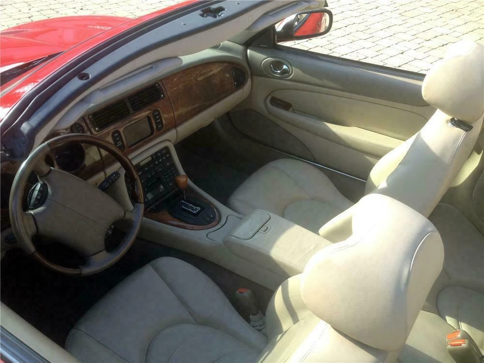 2001 Jaguar X100 XKR - Image 4 of 5