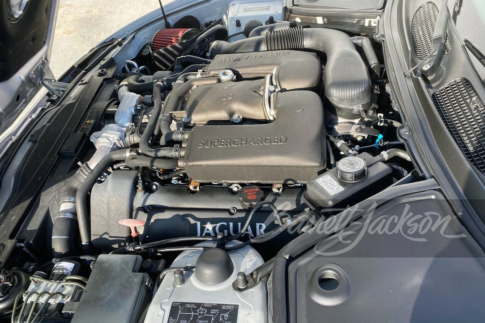 2001 Jaguar X100 XKR - Image 3 of 10