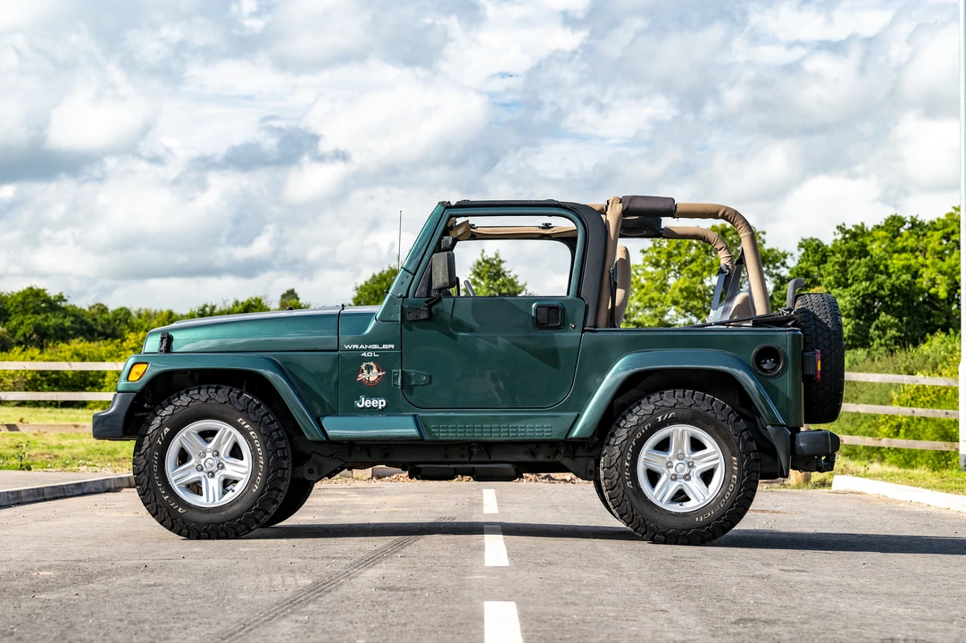 2001 Jeep TJ Wrangler - Image 9 of 31