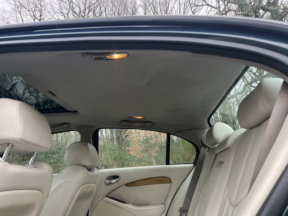 2001 Jaguar S-Type 2nd Gen - Image 22 of 30