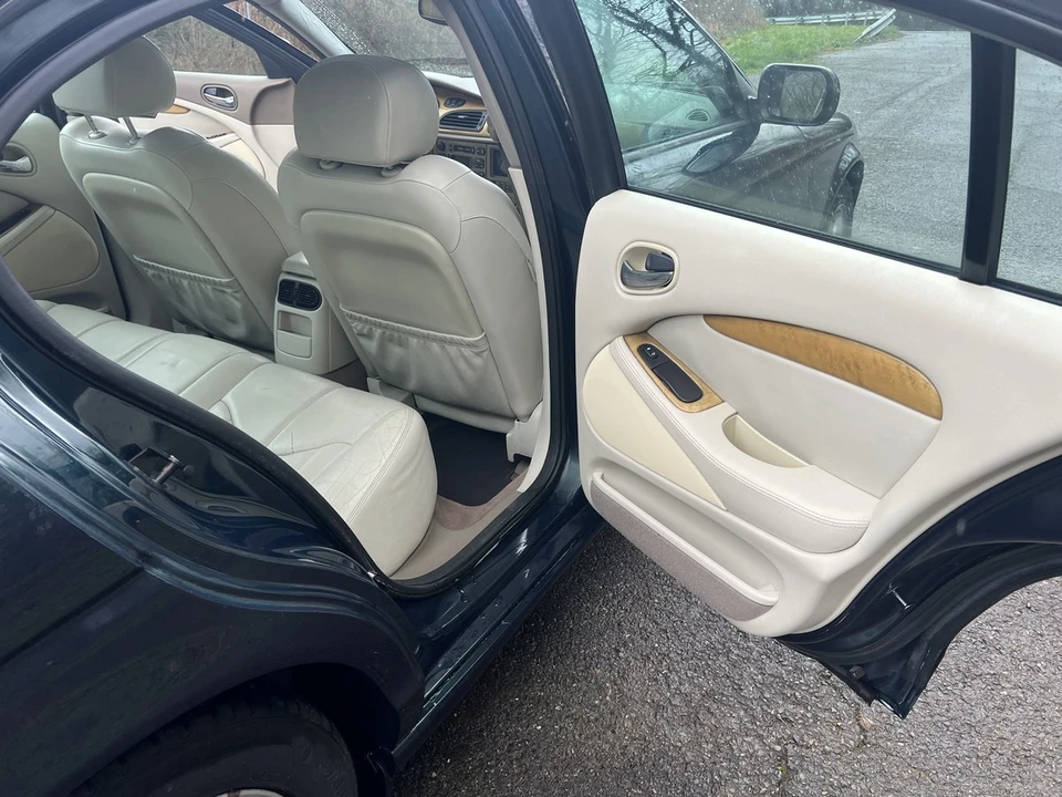 2001 Jaguar S-Type 2nd Gen - Image 12 of 30