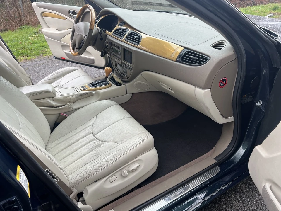2001 Jaguar S-Type 2nd Gen - Image 16 of 30