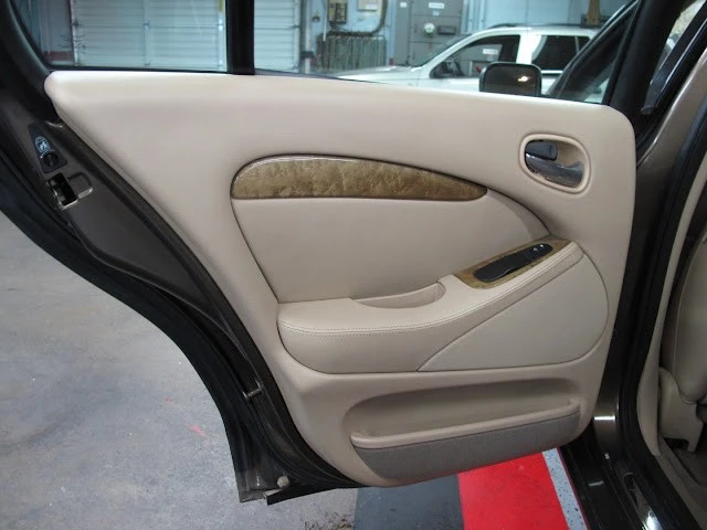2001 Jaguar S-Type 2nd Gen - Image 19 of 21