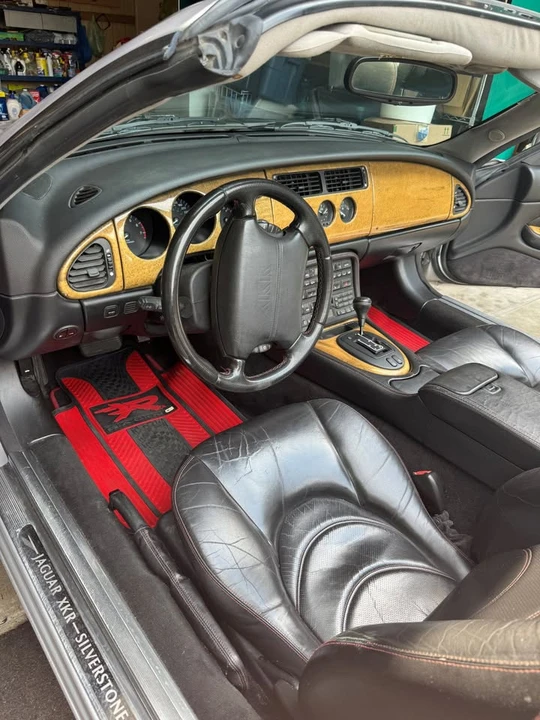 2001 Jaguar X100 XK8 - Image 4 of 10