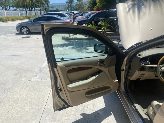 2001 Jaguar S-Type 2nd Gen - Image 10 of 21