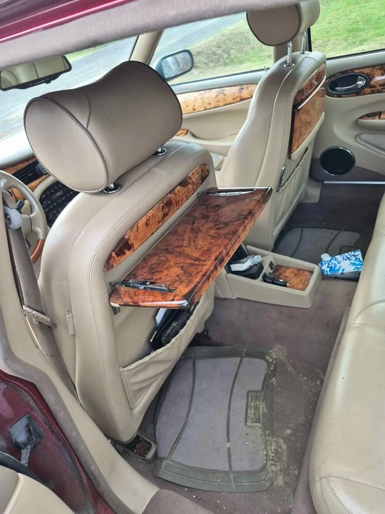 2001 Jaguar X308 XJ - Image 8 of 10
