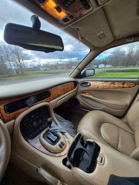 2001 Jaguar X308 XJ - Image 6 of 10