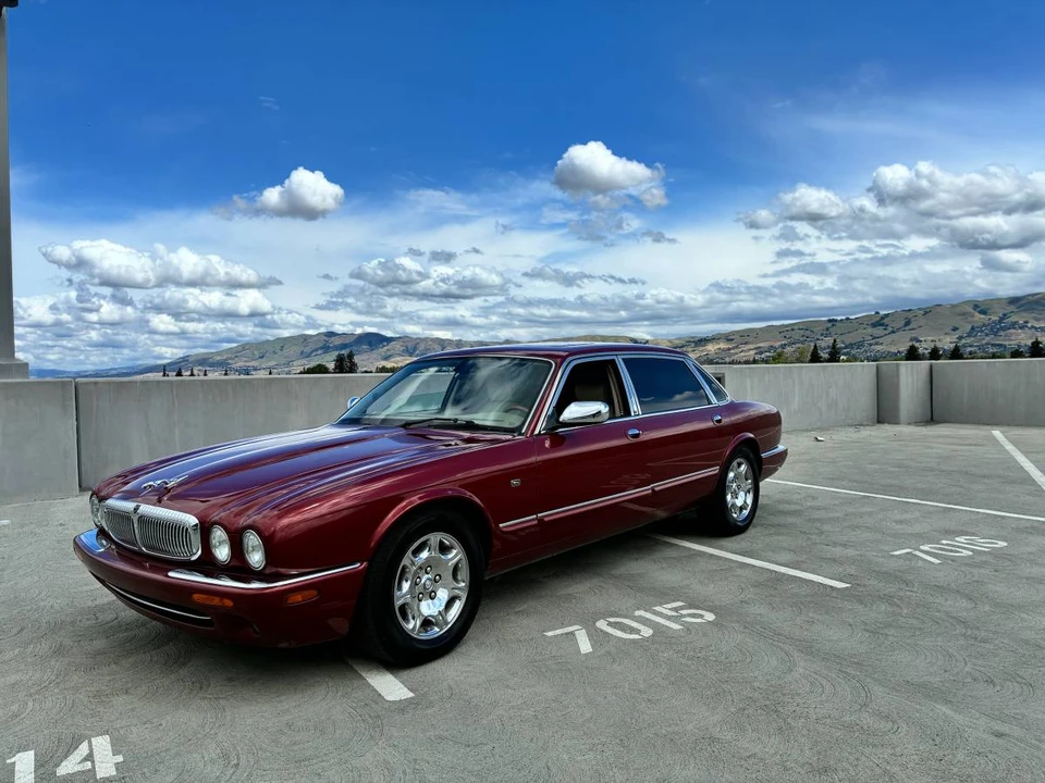 2001 Jaguar X308 XJ - Image 2 of 6