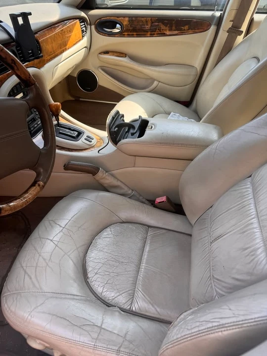2001 Jaguar X308 XJ - Image 5 of 13