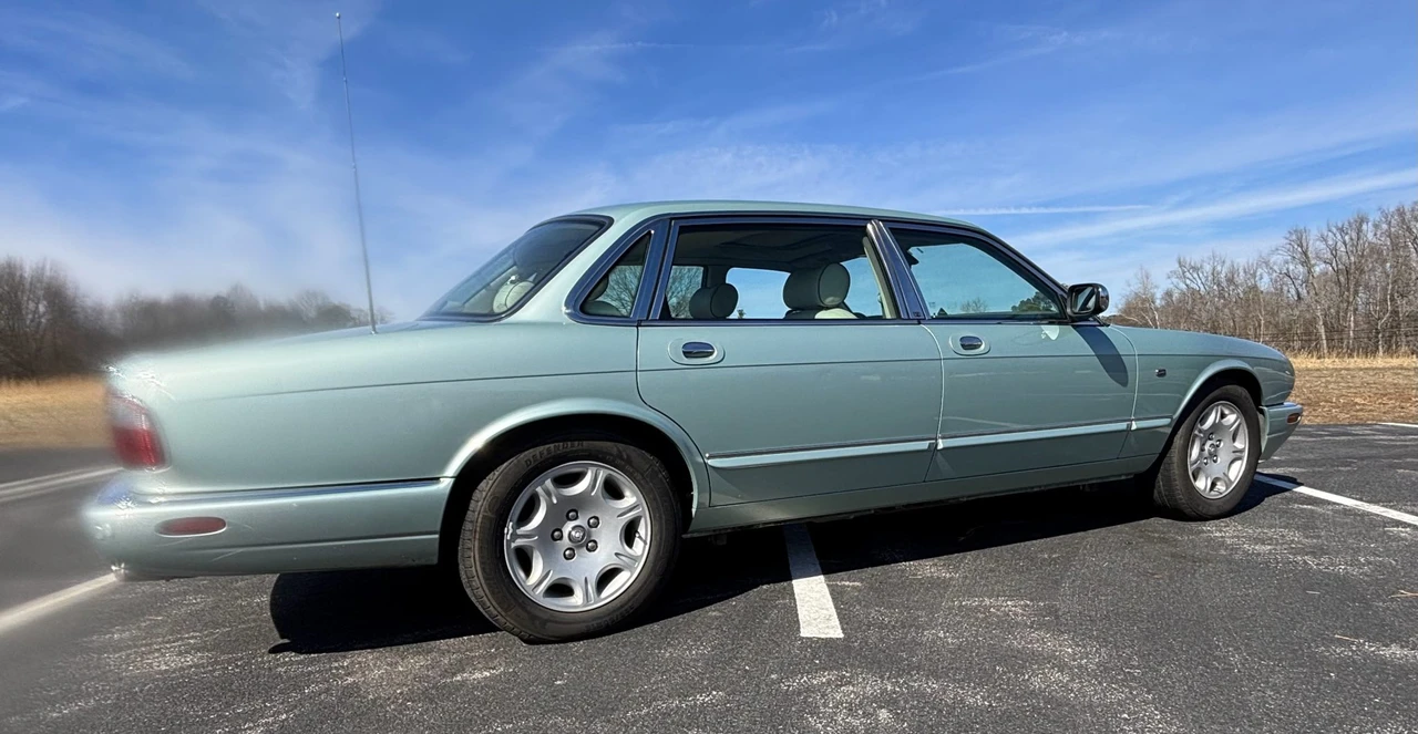 2001 Jaguar X308 XJ - Image 16 of 31