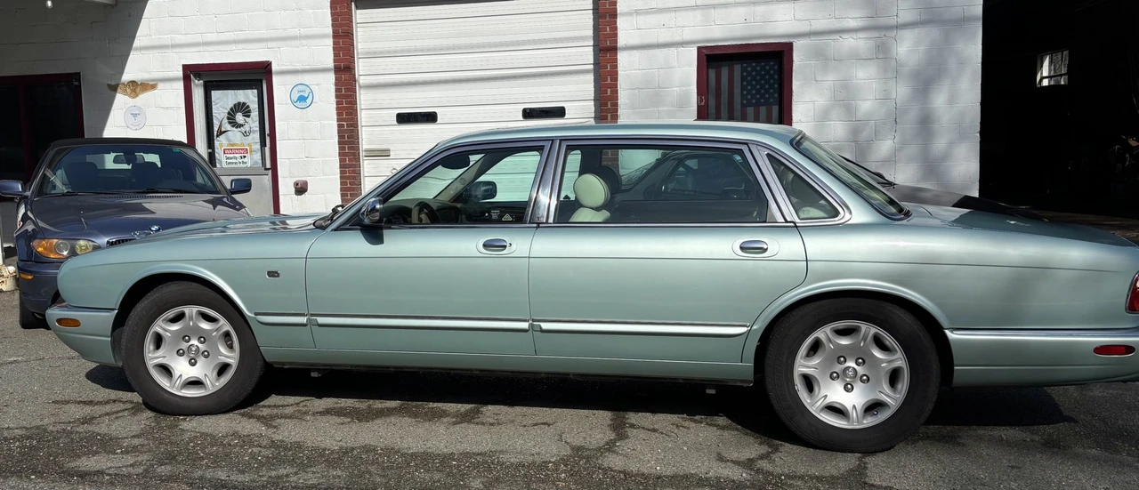 2001 Jaguar X308 XJ - Image 5 of 31