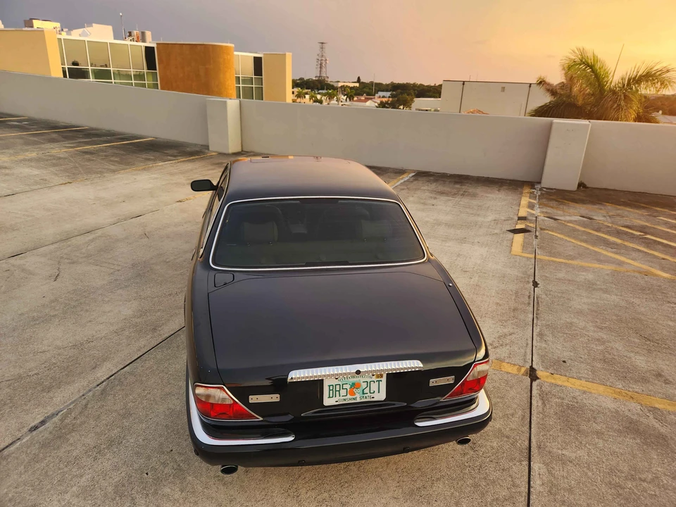 2001 Jaguar X308 XJ - Image 11 of 31