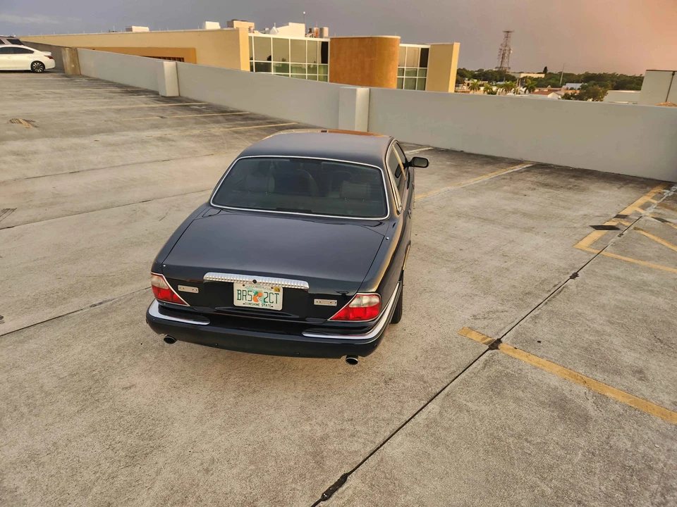 2001 Jaguar X308 XJ - Image 12 of 31