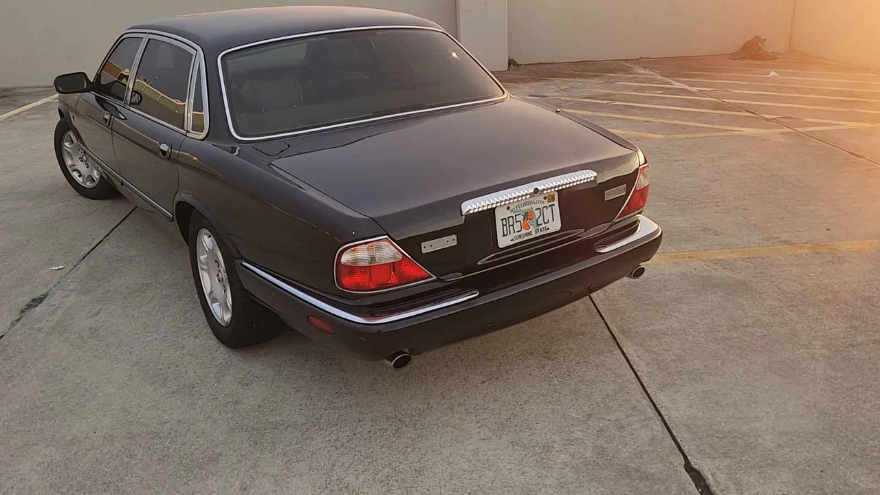 2001 Jaguar X308 XJ - Image 26 of 31