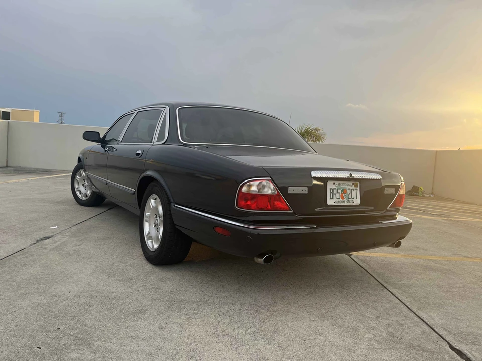 2001 Jaguar X308 XJ - Image 4 of 31