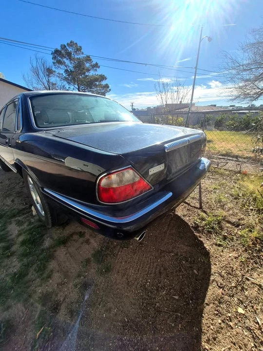 2001 Jaguar X308 XJ - Image 2 of 7