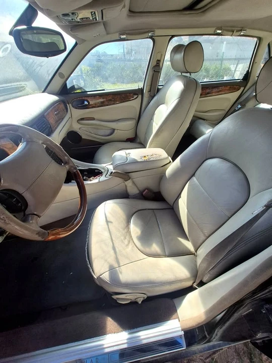 2001 Jaguar X308 XJ - Image 7 of 7