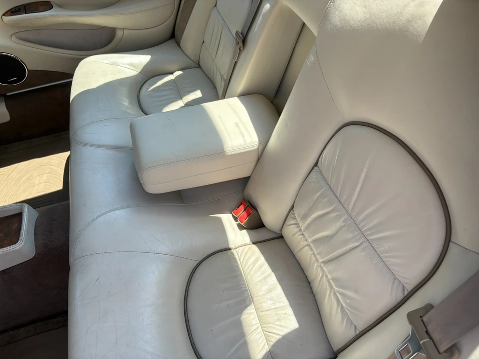 2001 Jaguar X308 XJ - Image 8 of 20