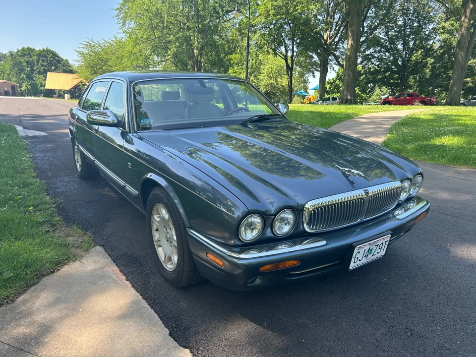 2001 Jaguar X308 XJ - Image 4 of 20