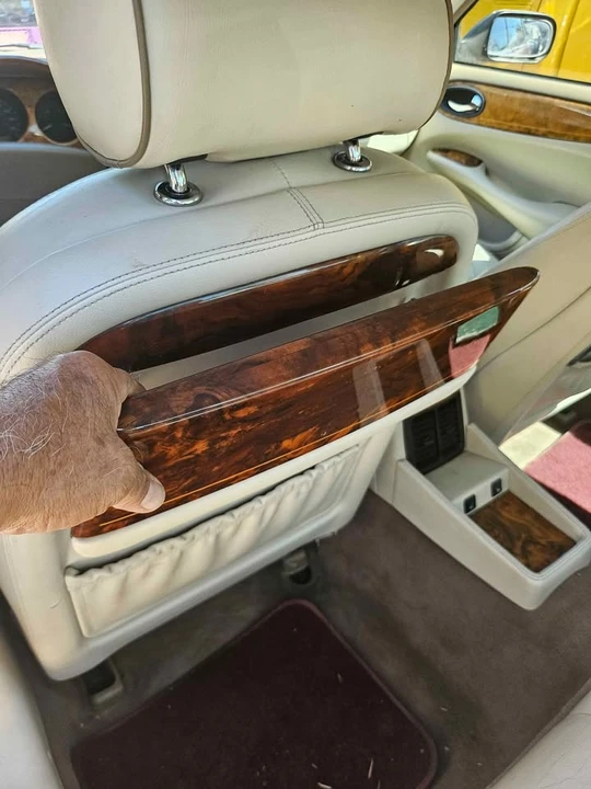 2001 Jaguar X308 XJ - Image 3 of 4