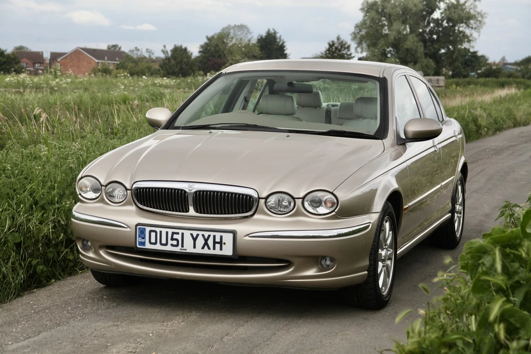 2001 Jaguar X-Type - Image 2 of 30