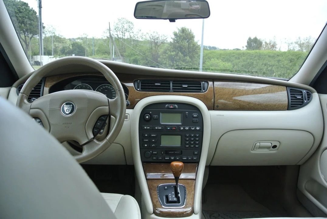 2001 Jaguar X-Type - Image 29 of 30