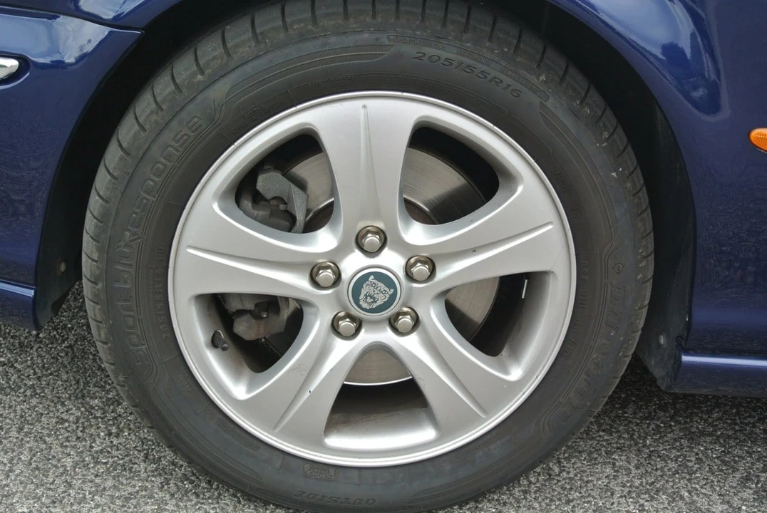 2001 Jaguar X-Type - Image 9 of 30