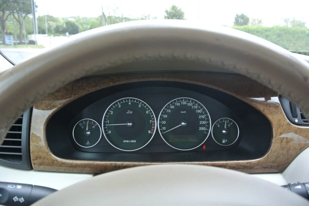 2001 Jaguar X-Type - Image 25 of 30