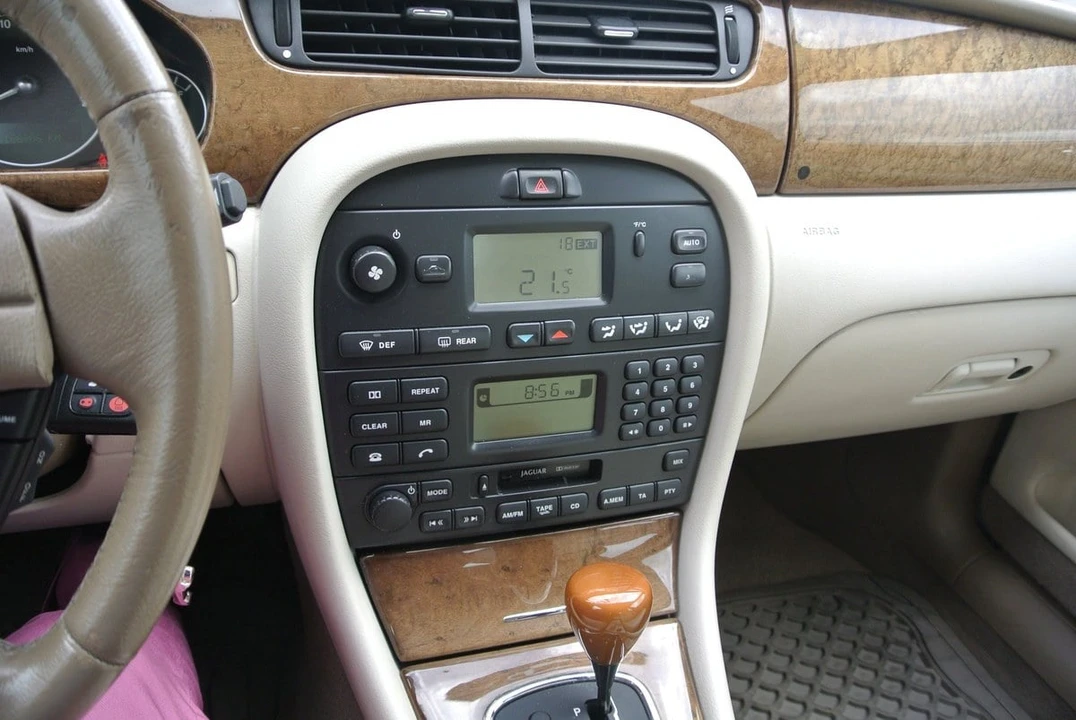 2001 Jaguar X-Type - Image 22 of 31
