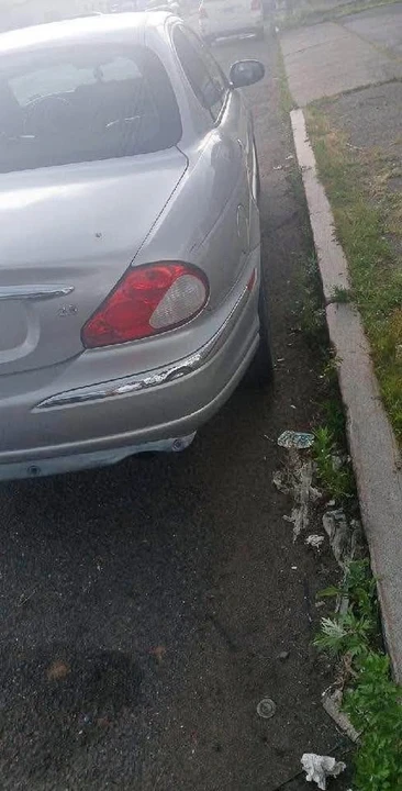 2001 Jaguar X-Type - Image 1 of 2