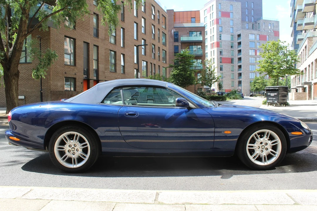 2001 Jaguar X100 XK8 - Image 14 of 30