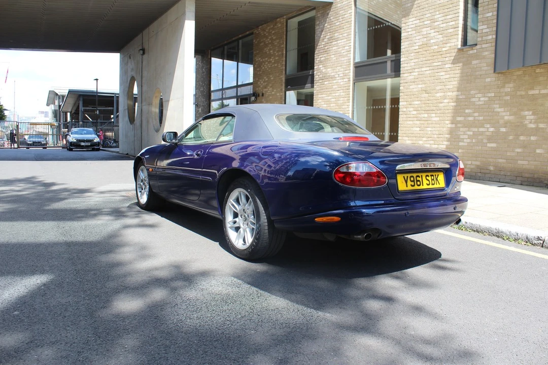 2001 Jaguar X100 XK8 - Image 17 of 30