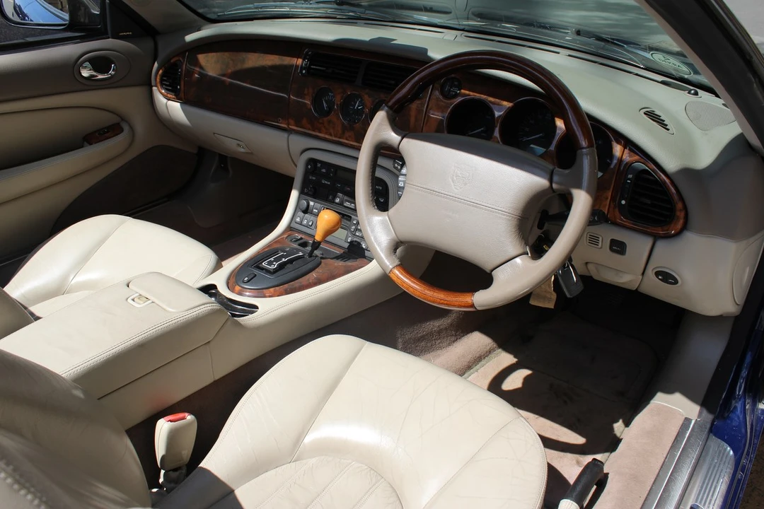 2001 Jaguar X100 XK8 - Image 26 of 30