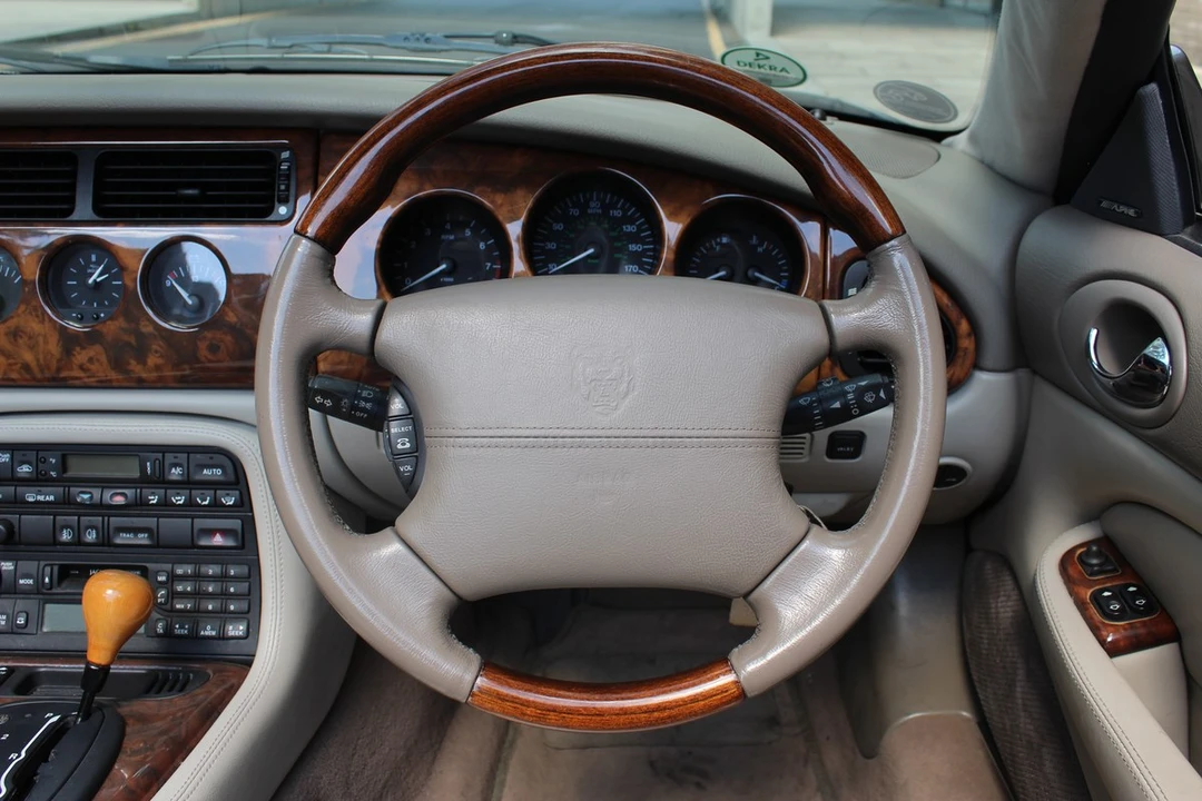 2001 Jaguar X100 XK8 - Image 29 of 30