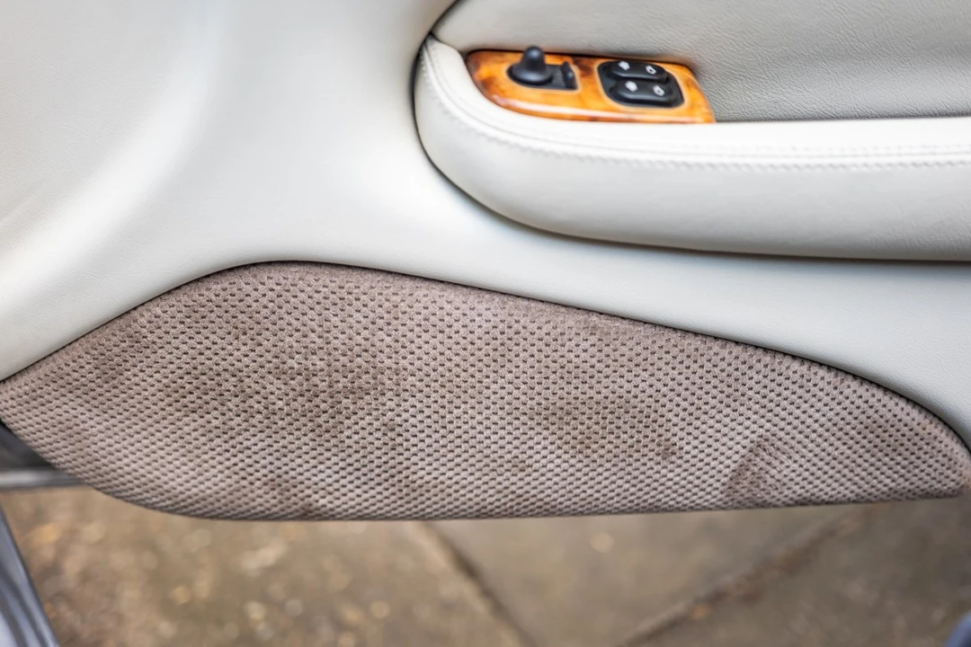 2001 Jaguar X100 XK8 - Image 30 of 30