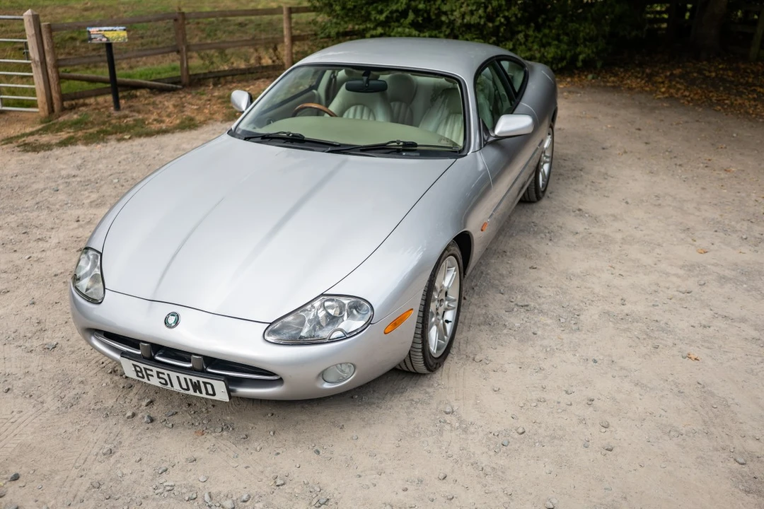 2001 Jaguar X100 XK8 - Image 15 of 30