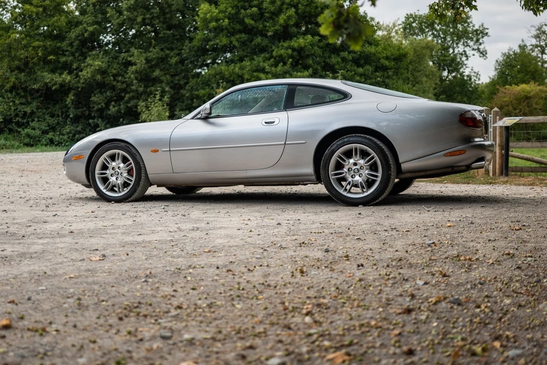 2001 Jaguar X100 XK8 - Image 25 of 30