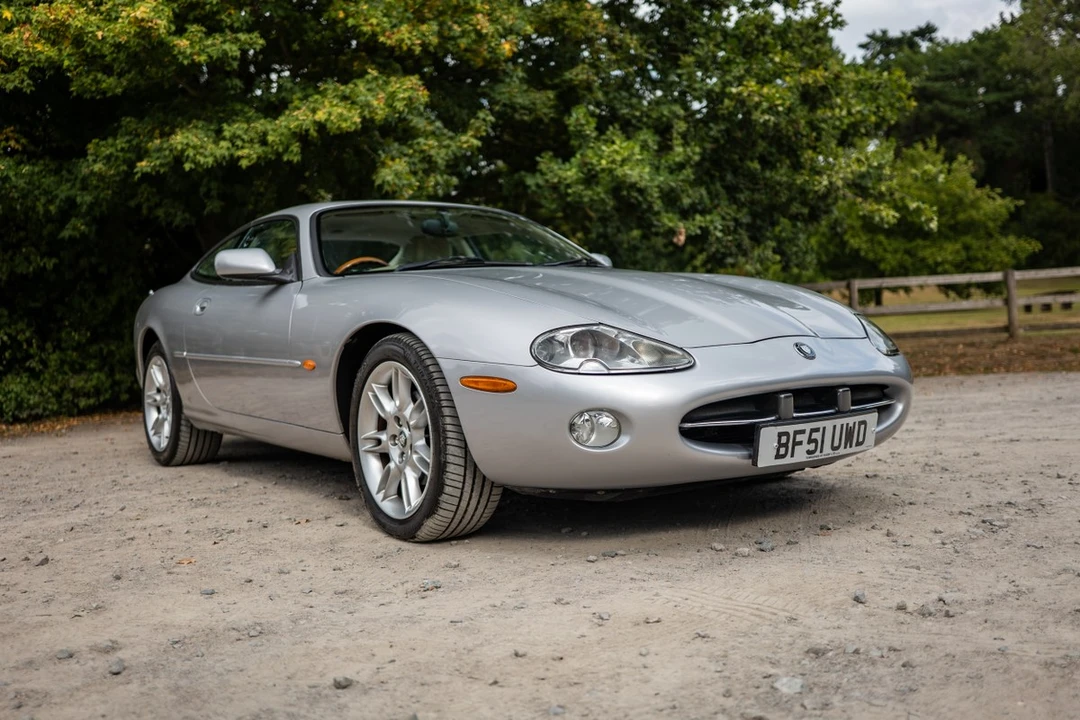 2001 Jaguar X100 XK8 - Image 5 of 30