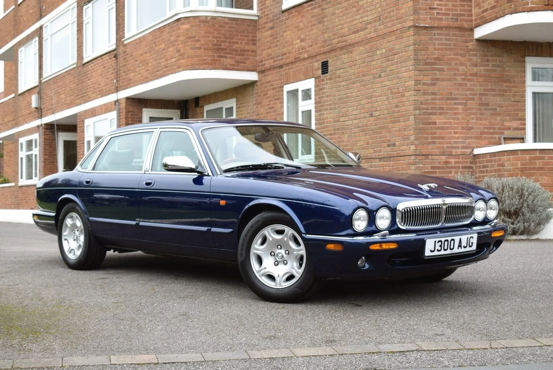 2001 Jaguar X308 XJ - Image 4 of 30