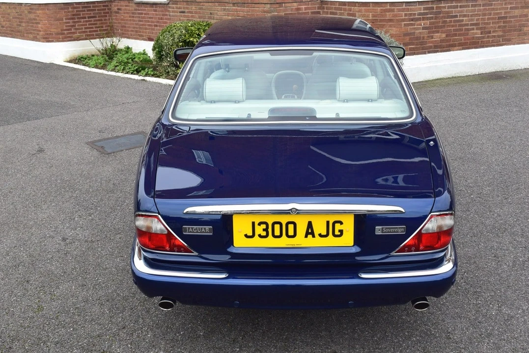 2001 Jaguar X308 XJ - Image 18 of 30