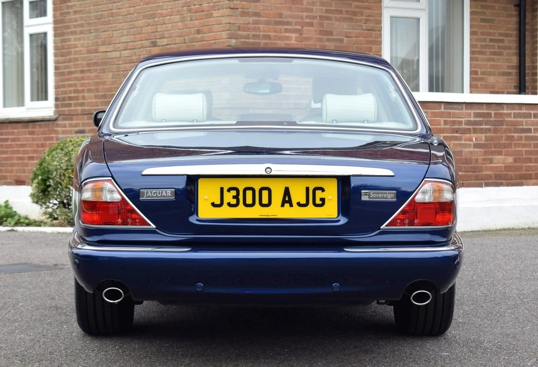 2001 Jaguar X308 XJ - Image 11 of 30