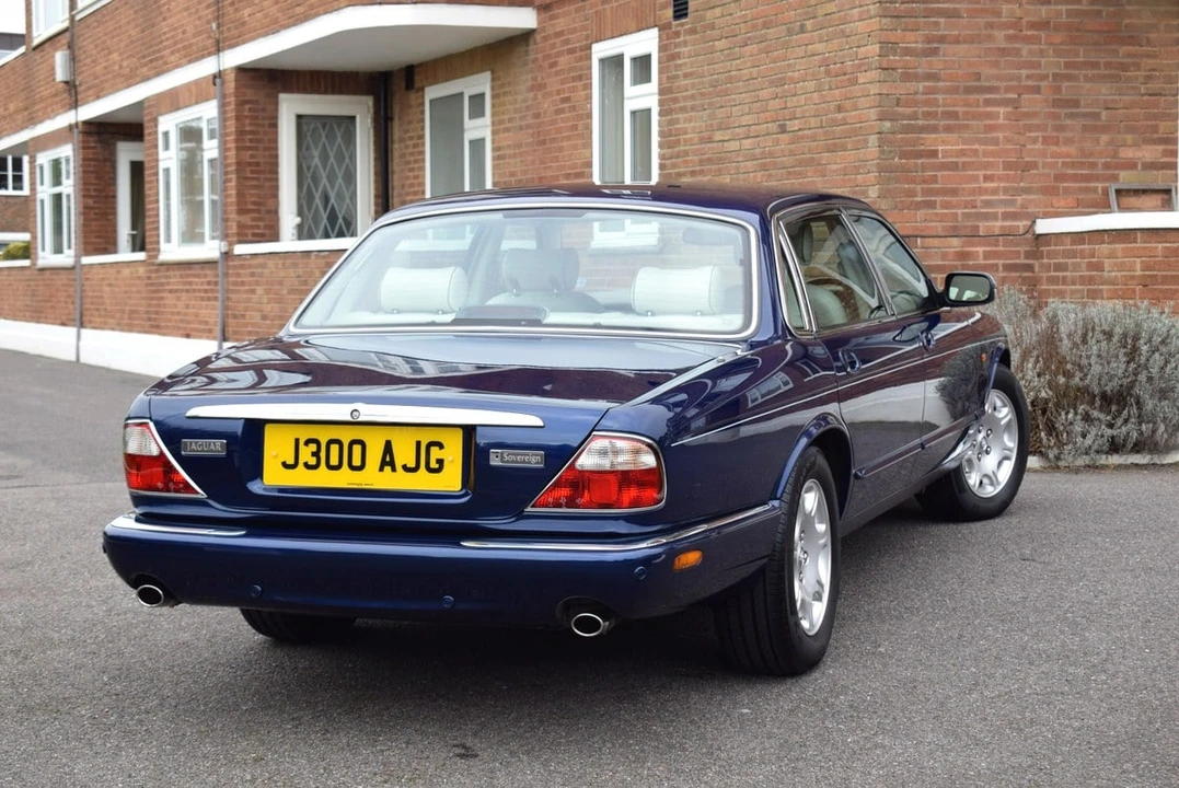 2001 Jaguar X308 XJ - Image 12 of 30