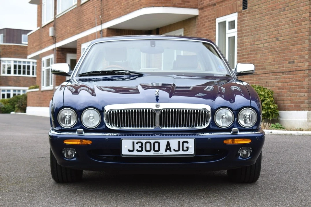 2001 Jaguar X308 XJ - Image 5 of 30