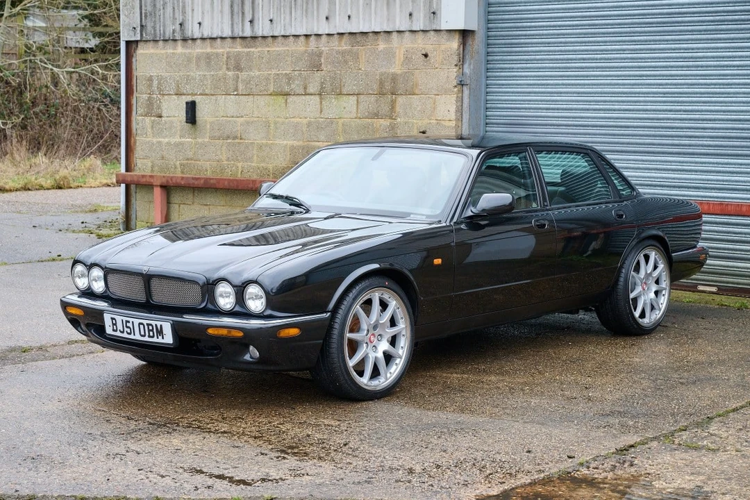 2001 Jaguar X308 XJR - Image 11 of 30